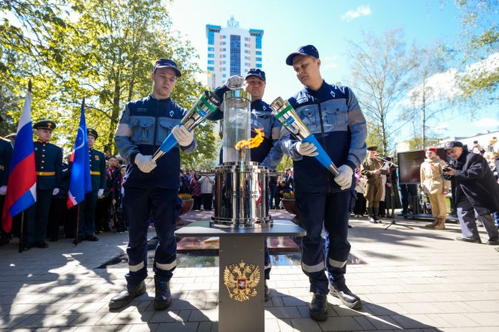 Зажжение Вечного огня в Королеве
