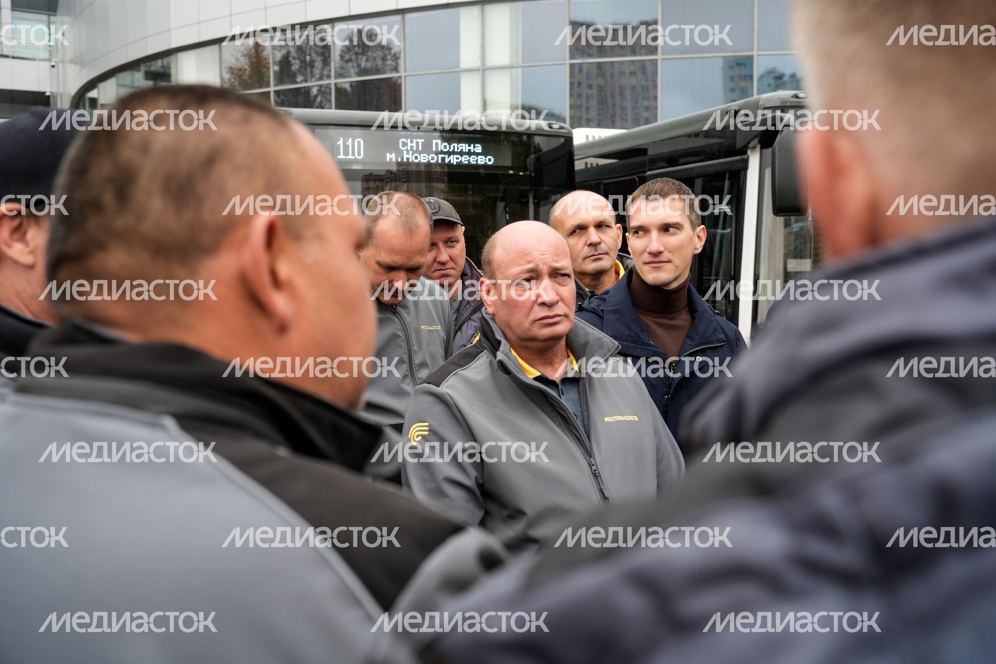 Андрей Воробьев передал партию новых автобусов округам Подмосковья Андрей Воробьев передал партию новых автобусов округам Подмосковья