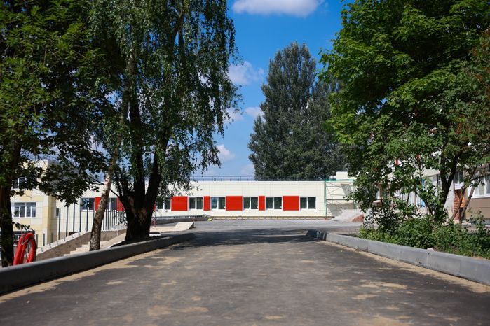 Капремонт в основном корпусе гимназии №5 в Дзержинском