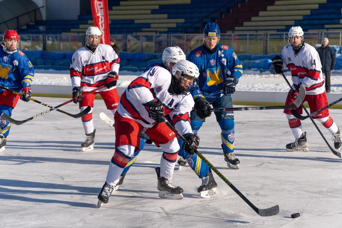 Турнир по уличному хоккею POND HOCKEY в Красногорске