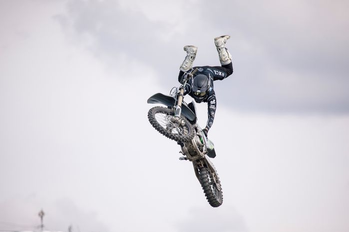 Шоу команды мотофристайла FMX13 в Лобне