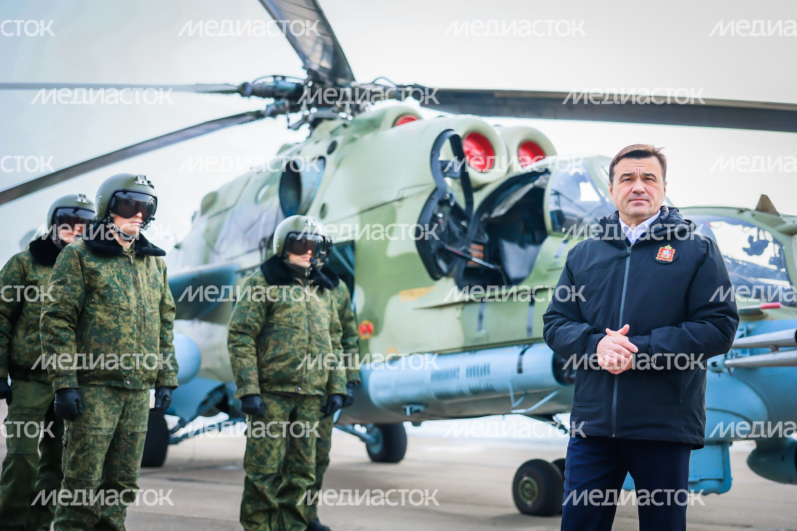Губернатор поблагодарил военнослужащих вертолетной эскадрильи