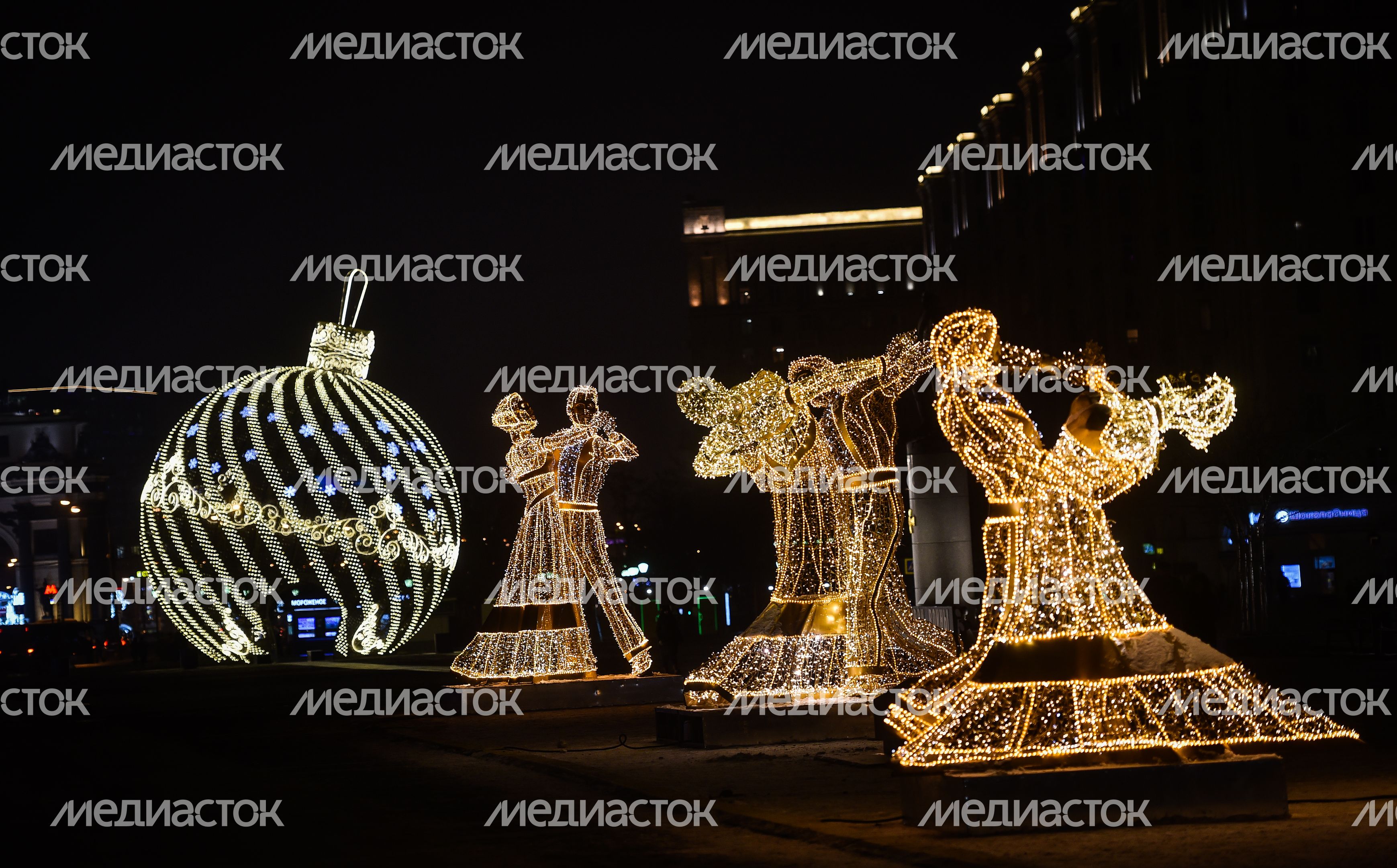 Новогодняя иллюминация в Москве