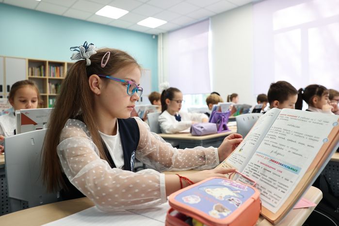 В Химках по президентской программе модернизировали одну из старейших в городе школ