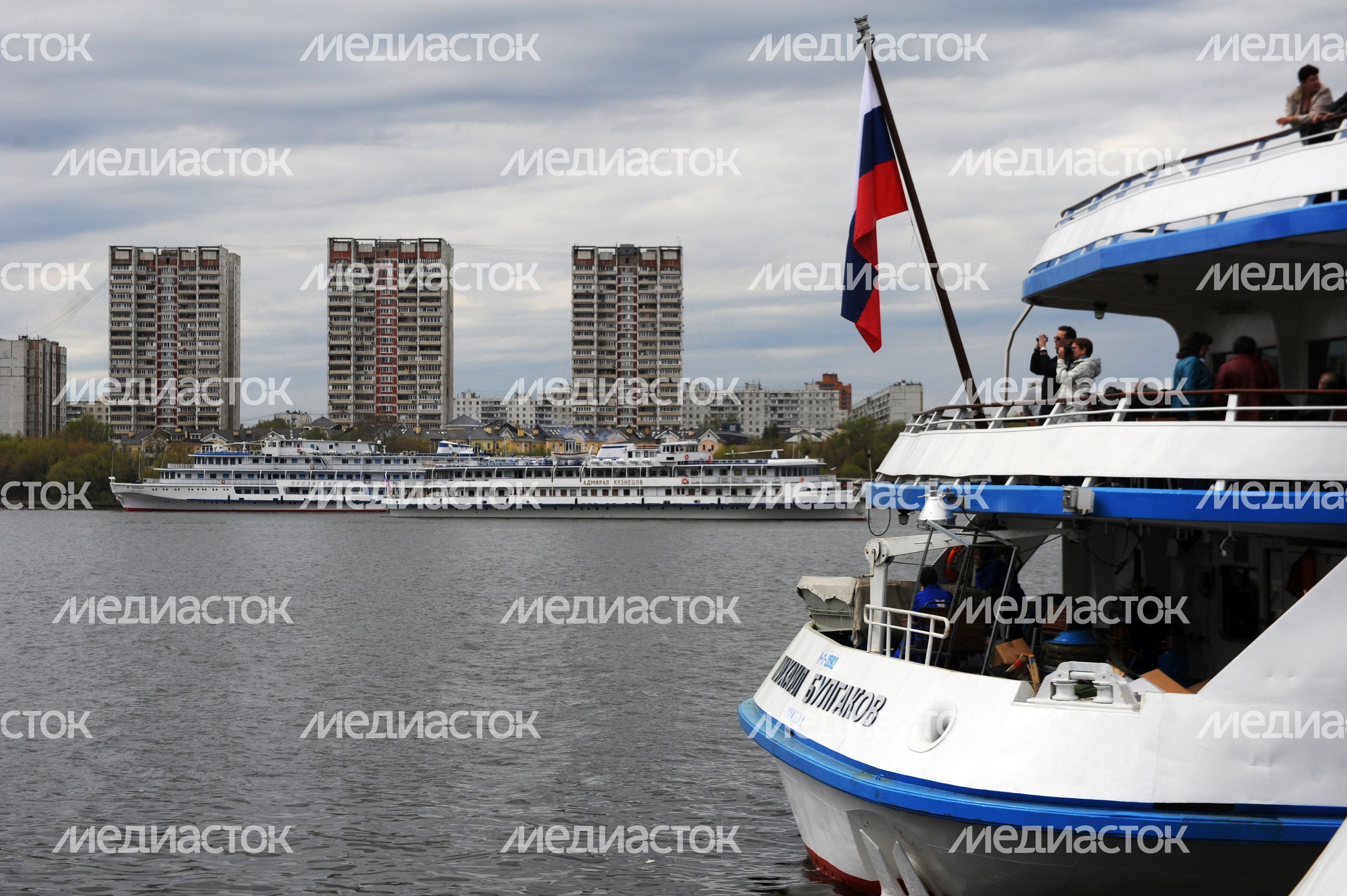 Открытие сезона большой речной навигации на Москве-реке