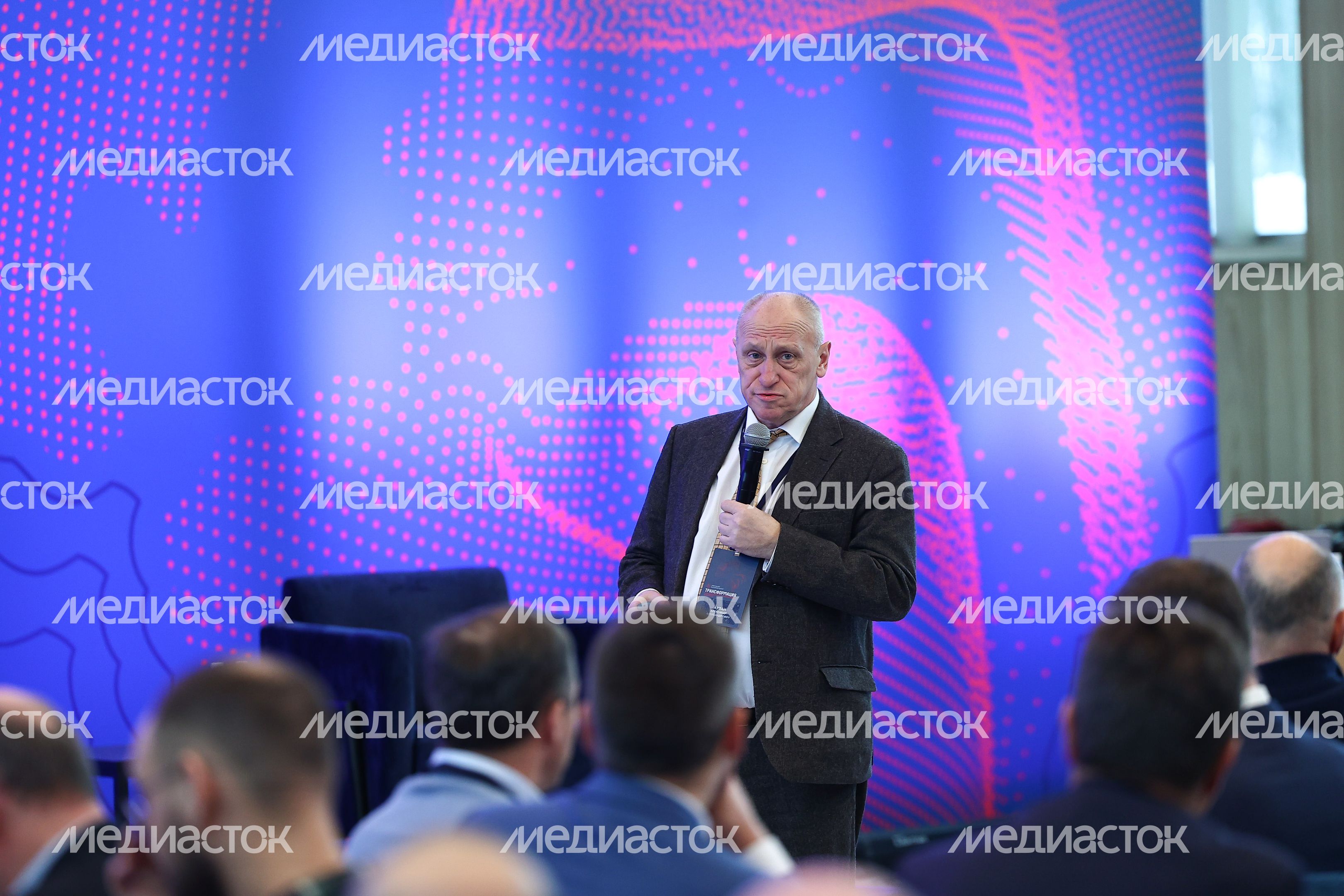 Александр Аузан