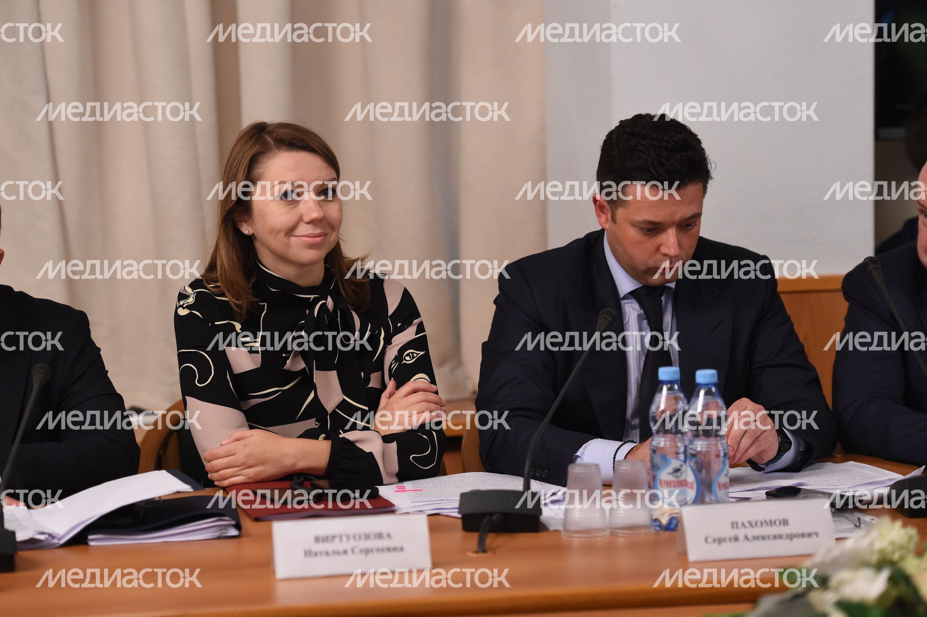 Властей Подмосковья попросили согласовать с дольщиками дорожную карту по решению проблем Властей Подмосковья попросили согласовать с дольщиками дорожную карту по решению проблем