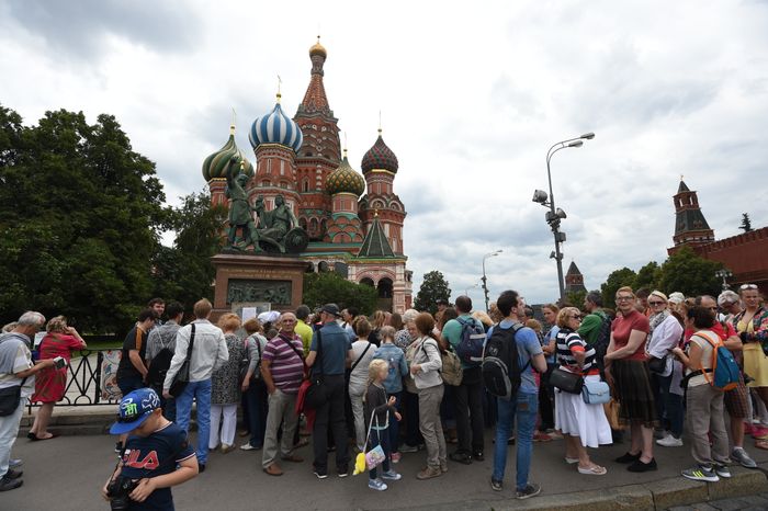 Внутри Собора Василия Блаженного: потолок‑калейдоскоп и галереи с видом на Кремль