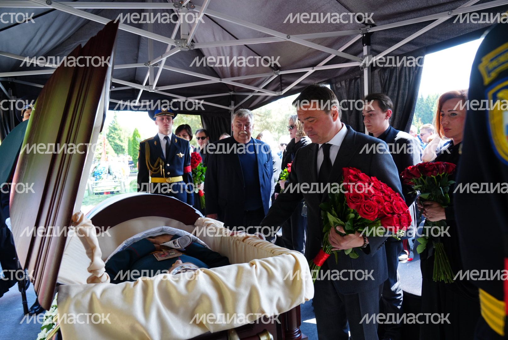 Прощание с участником СВО с участием Губернатора Подмосковья