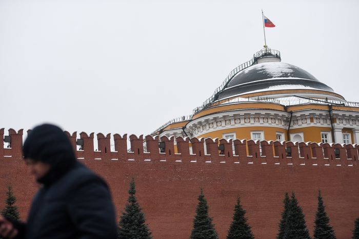 Последстивя сильного снегопада в Москве