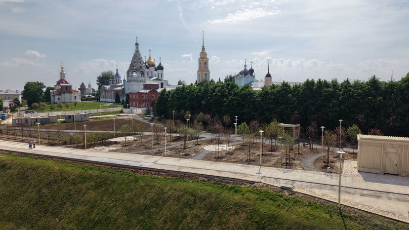 Коломна. Благоустройство сквера "Блюдечко"