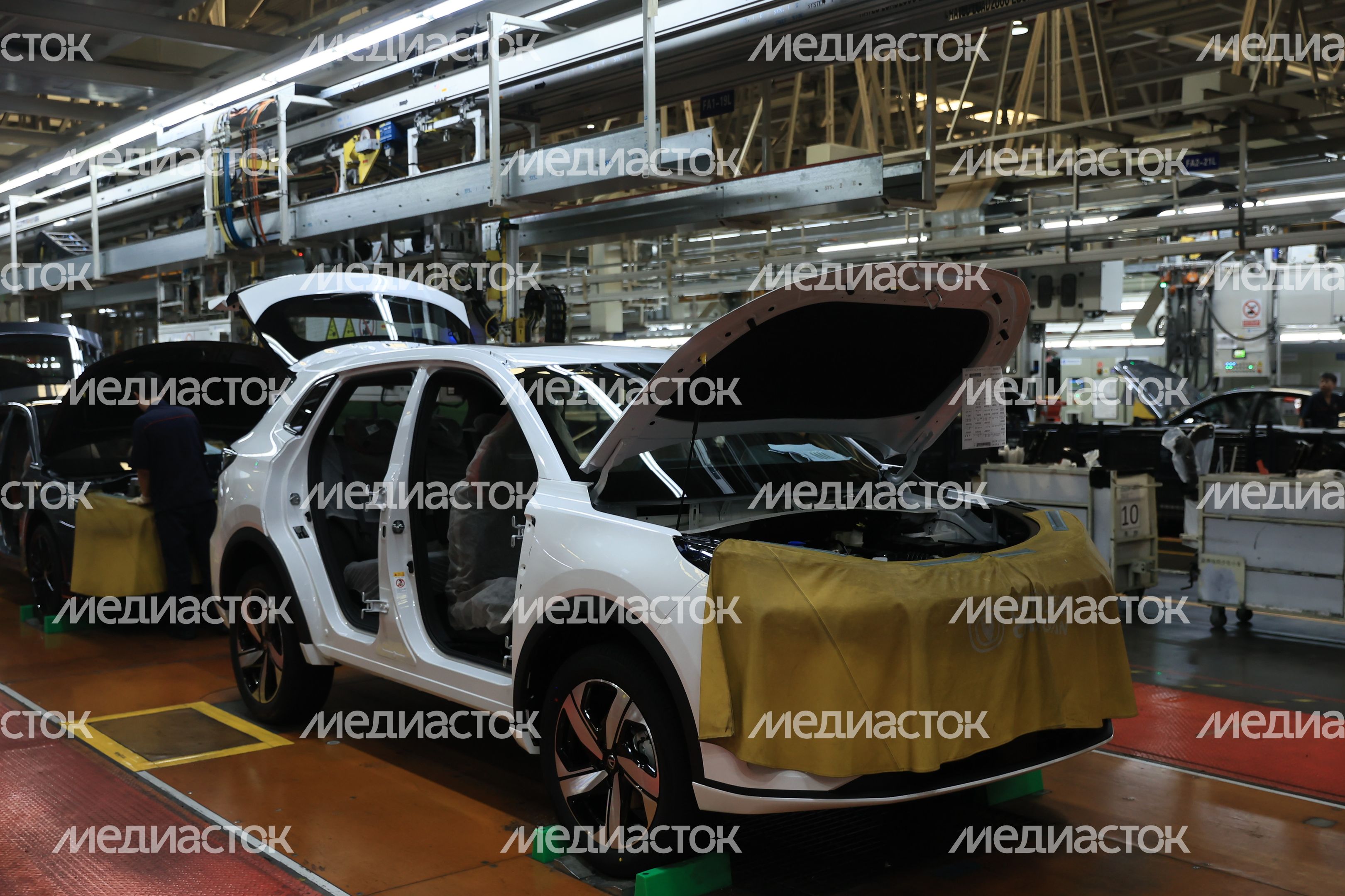 Посещение автозавода Changan Automobile Group в Китае Губернатором Подмосковья