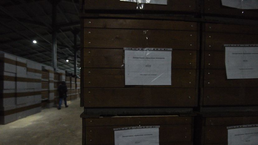Демонтаж и складирование новогодних елок в Москве