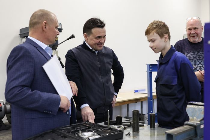 Андрей Воробьев посетил образовательный центр "Созвездие"
