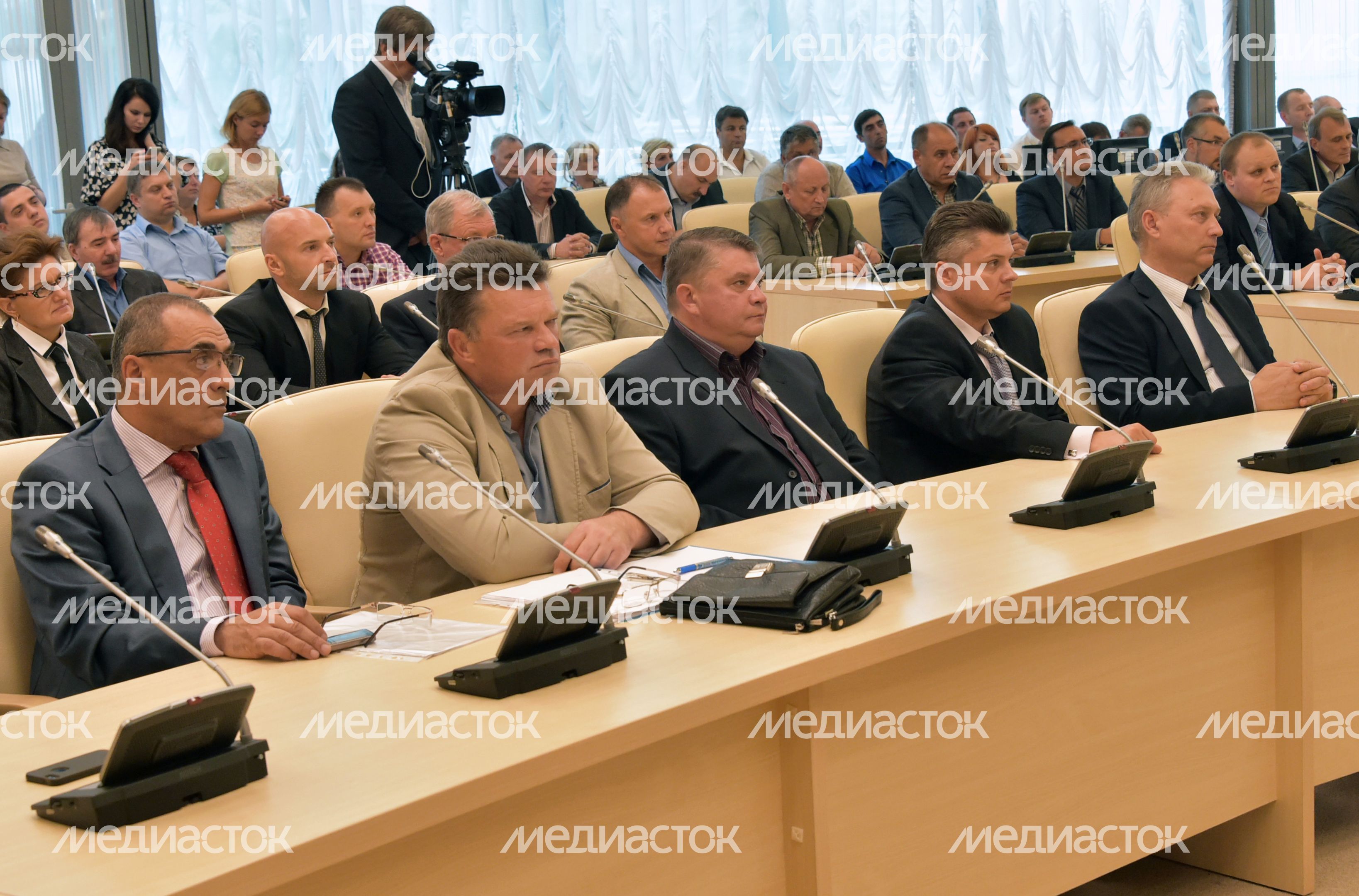 А. Воробьев провел рабочую встречу с перевозчиками Московской области