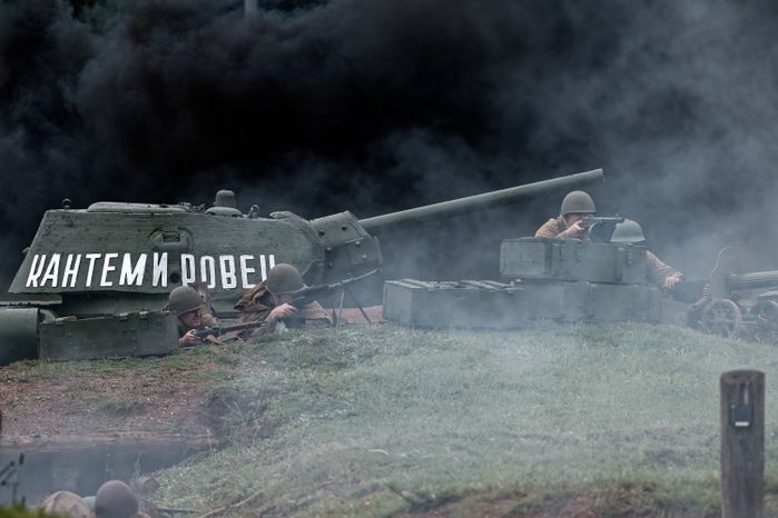 Военно-историческая реконструкция «Первый день войны» у Главного храма ВС РФ в День памяти и скорби