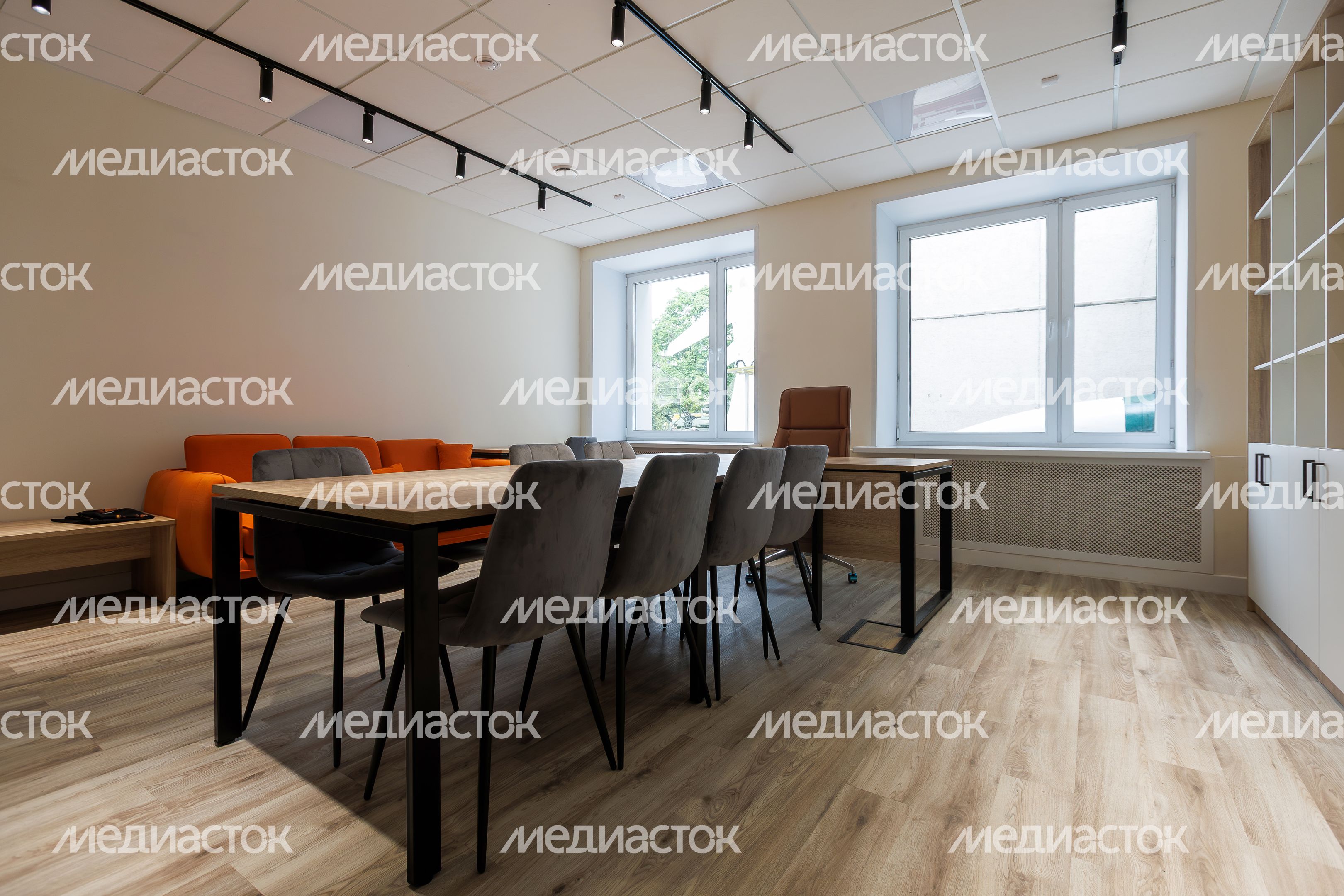 Зал для занятий творческих кружков в культурно-досуговом центре «Заря» в Балашихе после капитального ремонта