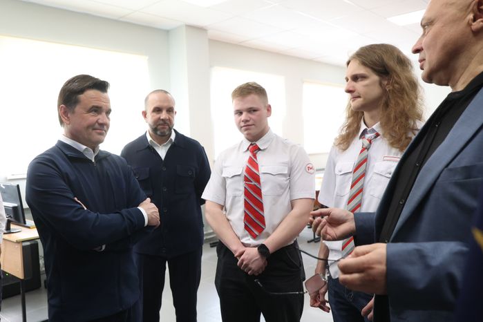 Андрей Воробьев проверил работу Орехово-Зуевского железнодорожного техникума