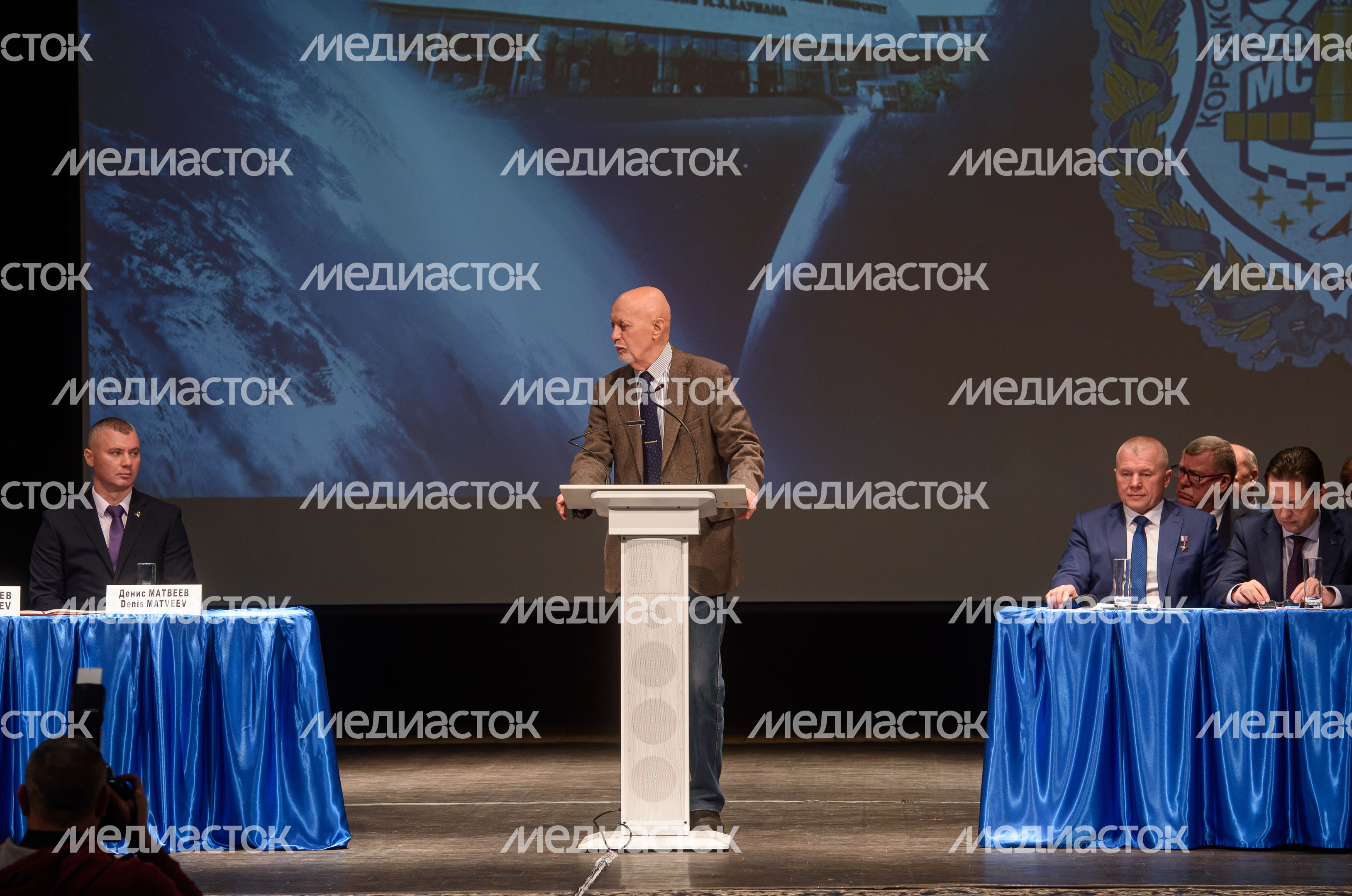 Торжественная встреча космонавтов и астронавтов 67-й длительной экспедиции на МКС