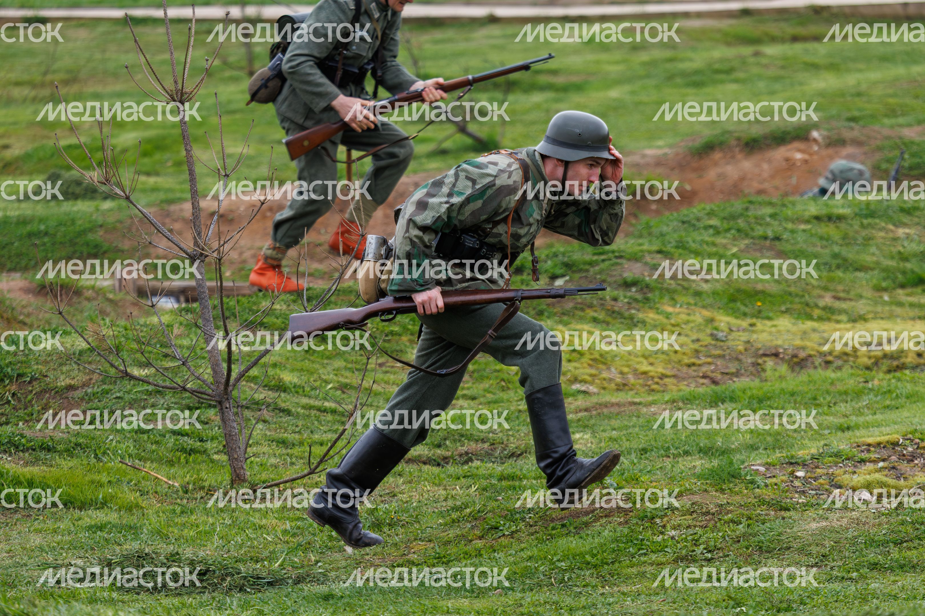 День Победы в Центральном парке «Патриот» Одинцовского округа: военно-историческая реконструкция «В логове зверя» День Победы в Центральном парке «Патриот» Одинцовского округа: военно-историческая реконструкция «В логове зверя»