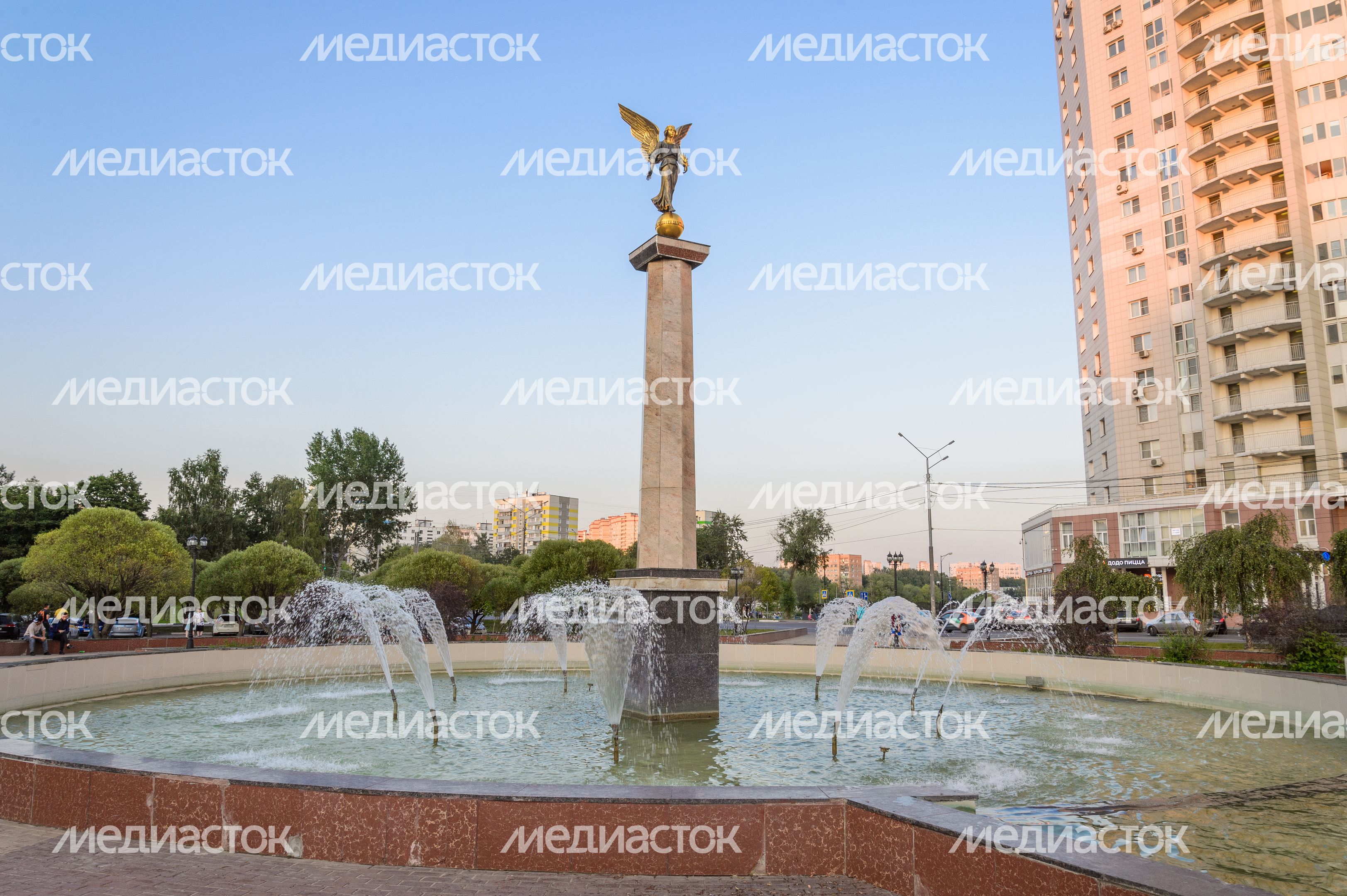 Пушкино. Скульптура ангела (Фонтан)