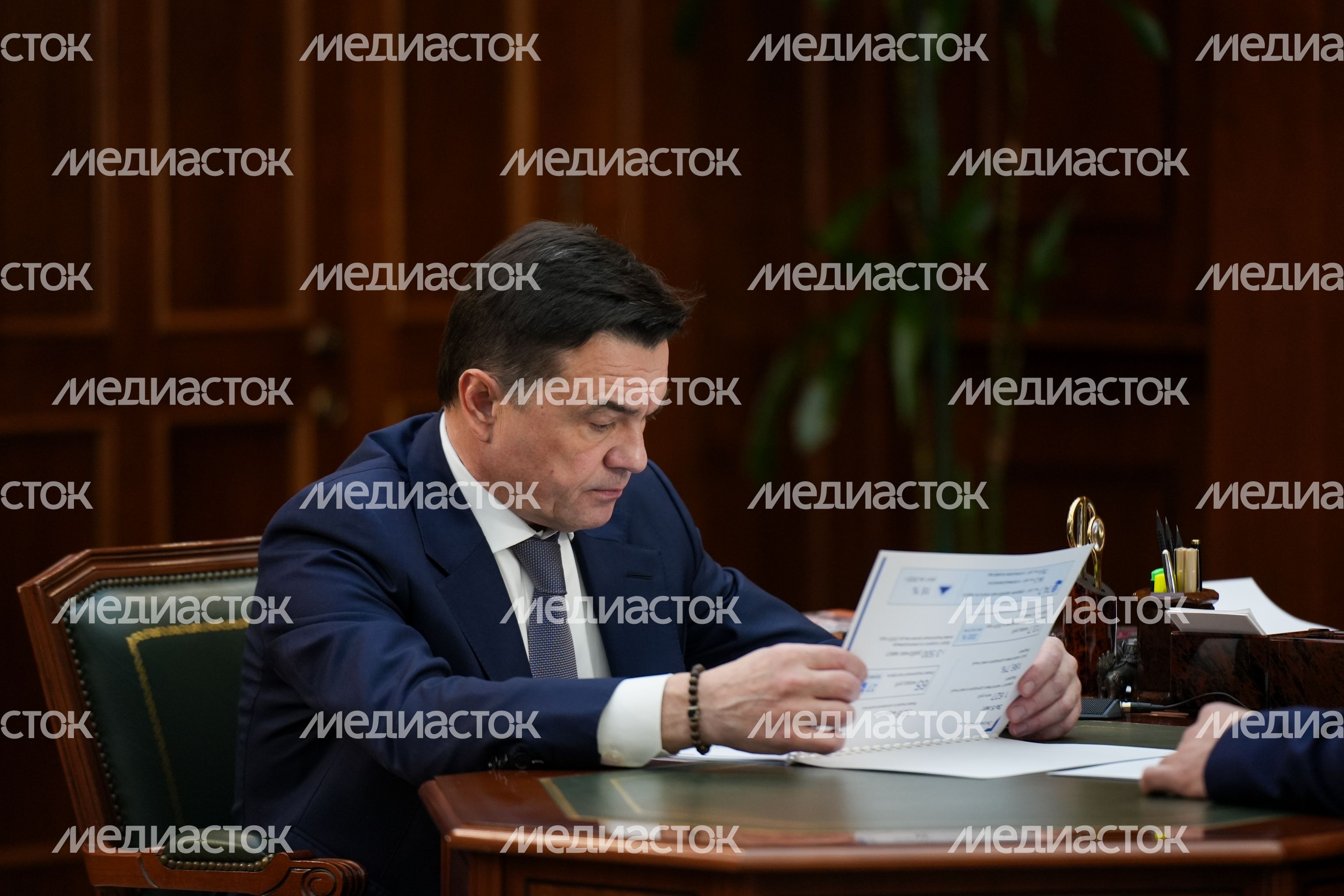 Андрей Воробьев провел встречу с главой Можайского м.о. Денисом Мордвинцевым Андрей Воробьев провел встречу с главой Можайского м.о. Денисом Мордвинцевым