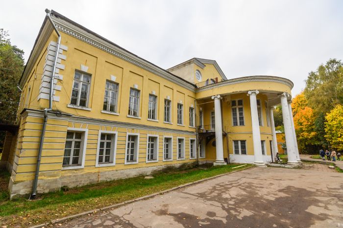 Осень в усадьбе Суханово Ленинского округа