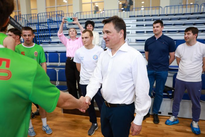 Андрей Воробьев посетил ФОК "Арсенал" в Можайском муниципальном округе