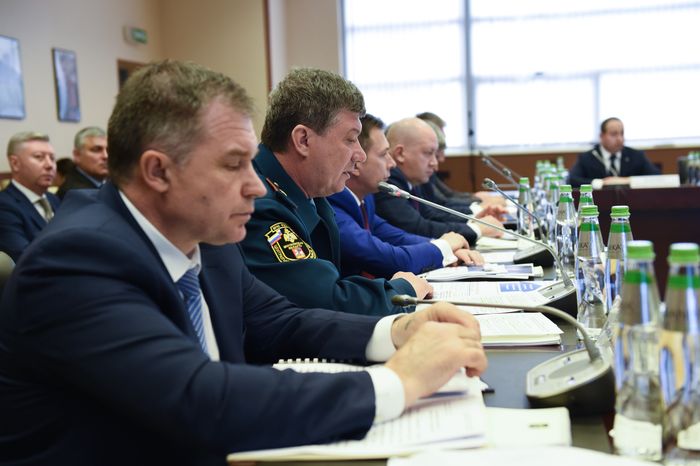 Губернатор провел выездное совещание по безопасности в Химках