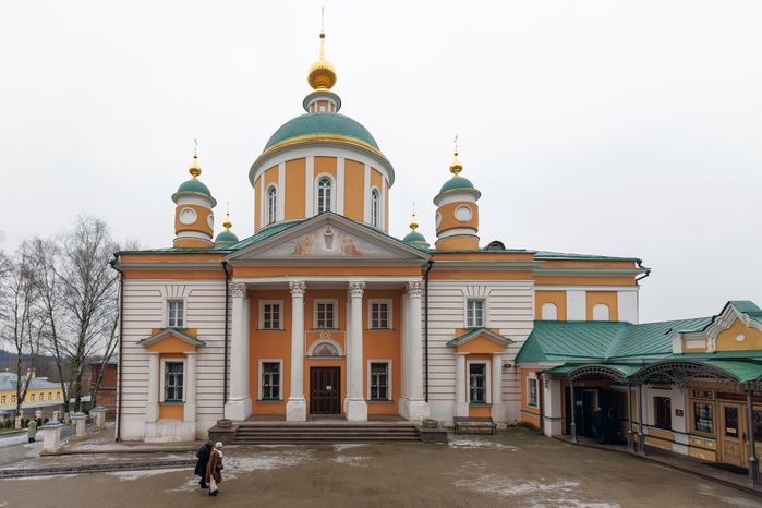 Покровский собор в Покровском монастыре в Хотьково Сергиево-Посадского округа