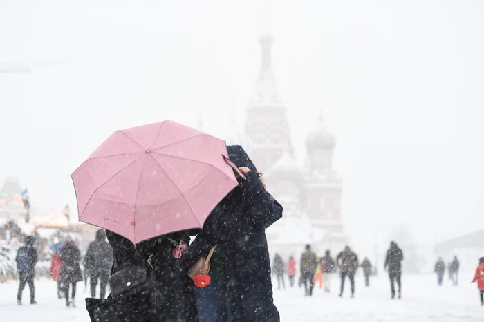 Рекордный снегопад в Москве и Подмосковье