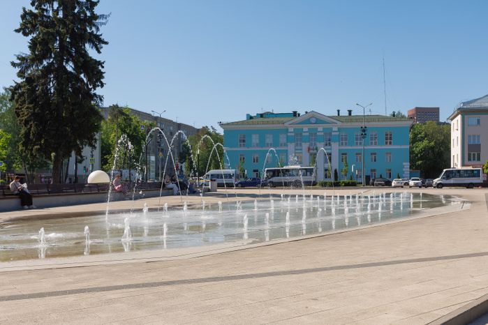 Весна на Советской площади в Пушкино