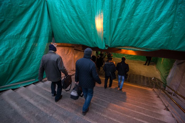 Ремонт подуличного перехода станции метро «Тушинская» в Москве