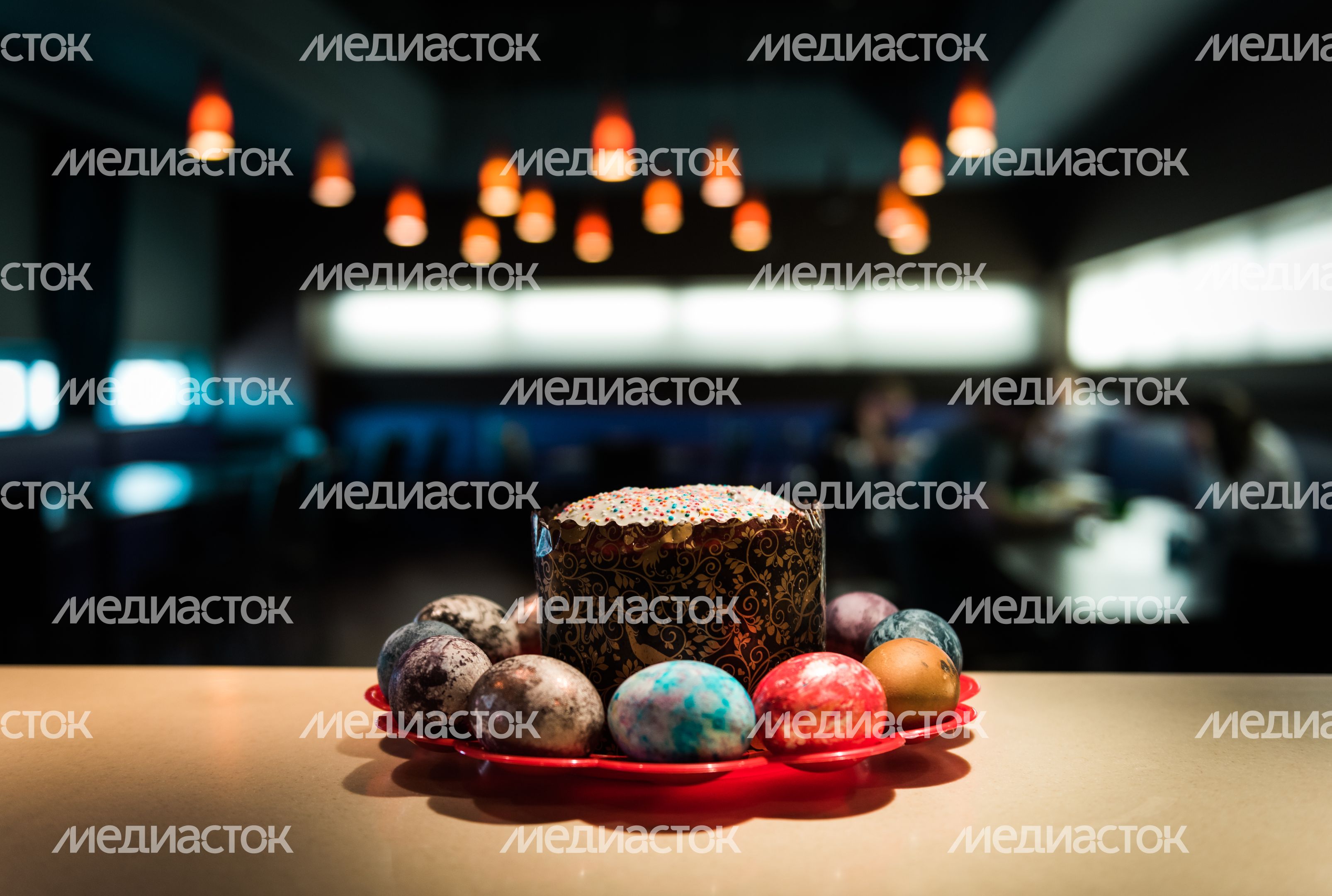 Эксперимент РИАМО по окраске яиц к Пасхе