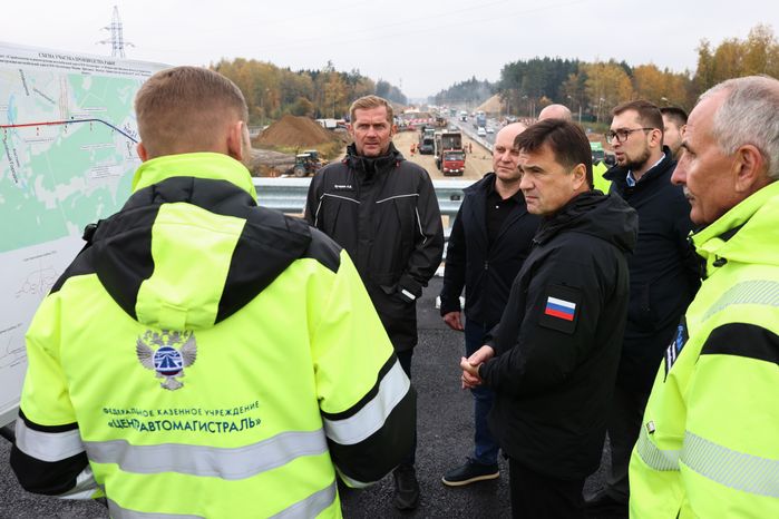 Андрей Воробьев проверил реконструкцию путепровода в Пушкинском г.о.