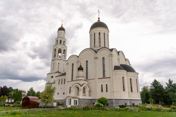 Храм во имя святого пророка Божия Илии в городе Апрелевка Наро-Фоминского округа
