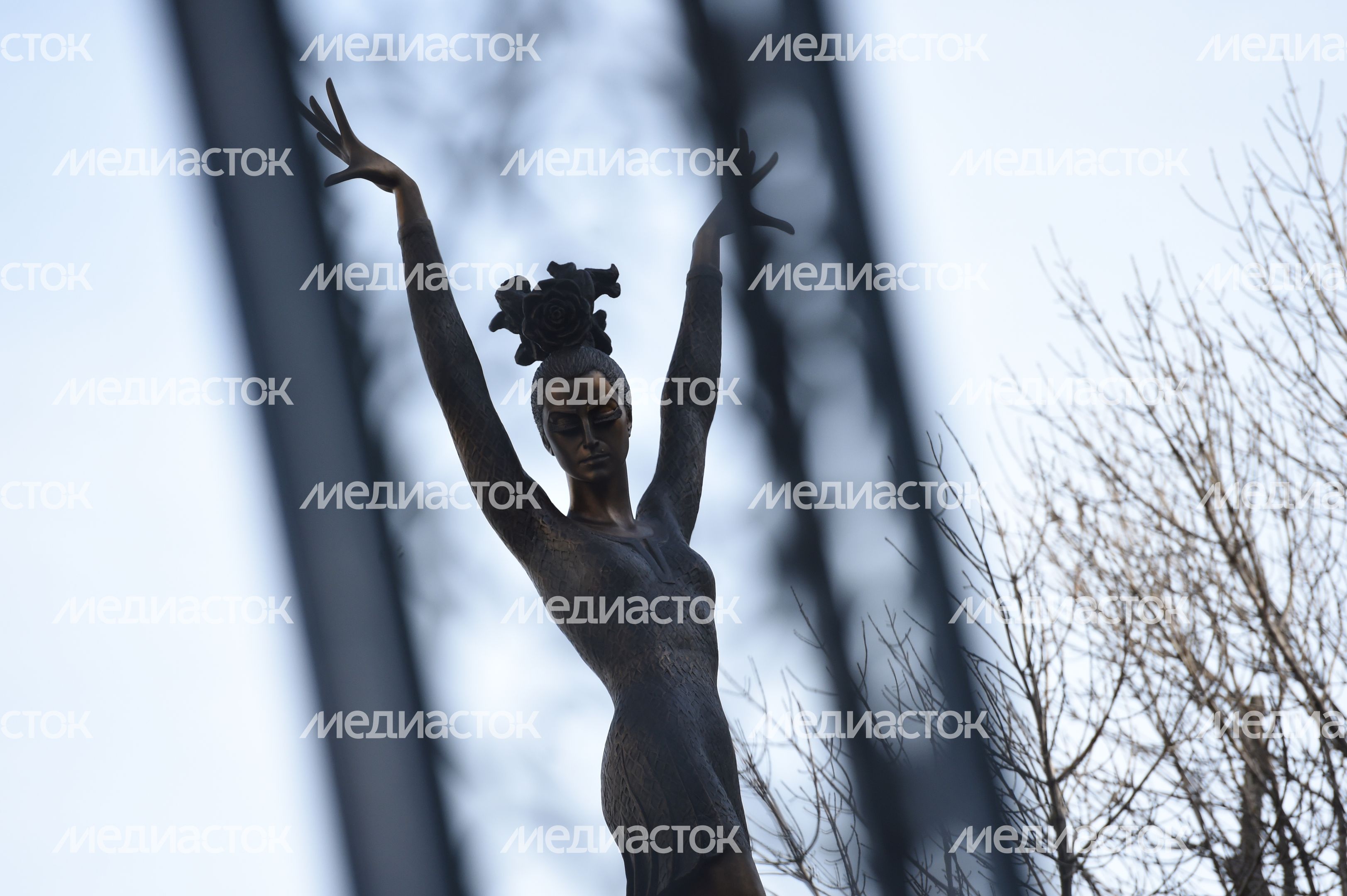 Церемония открытия памятника Майе Плисецкой