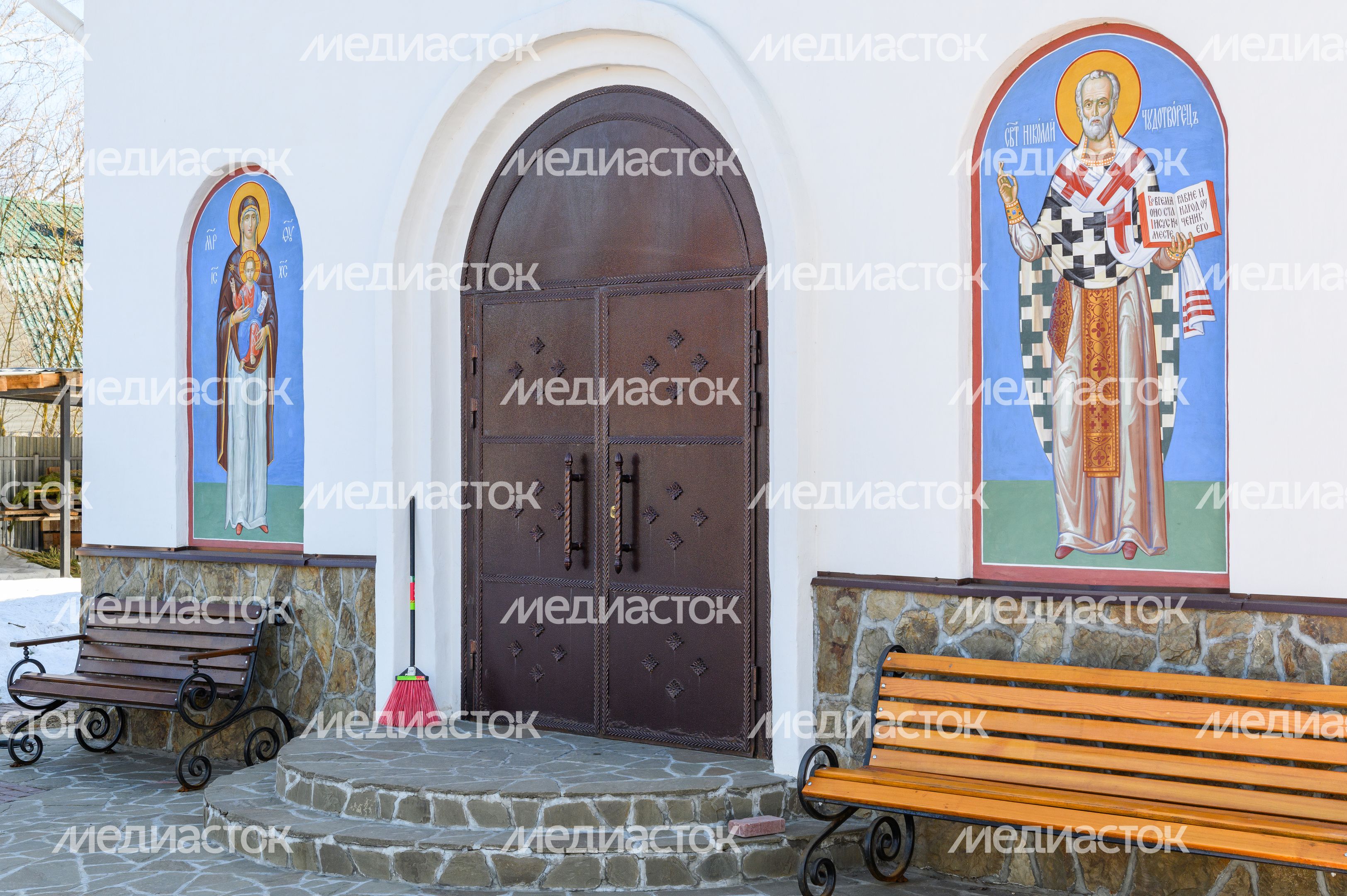 Никольская церковь в деревне Клишево Раменского г.о. Московской области