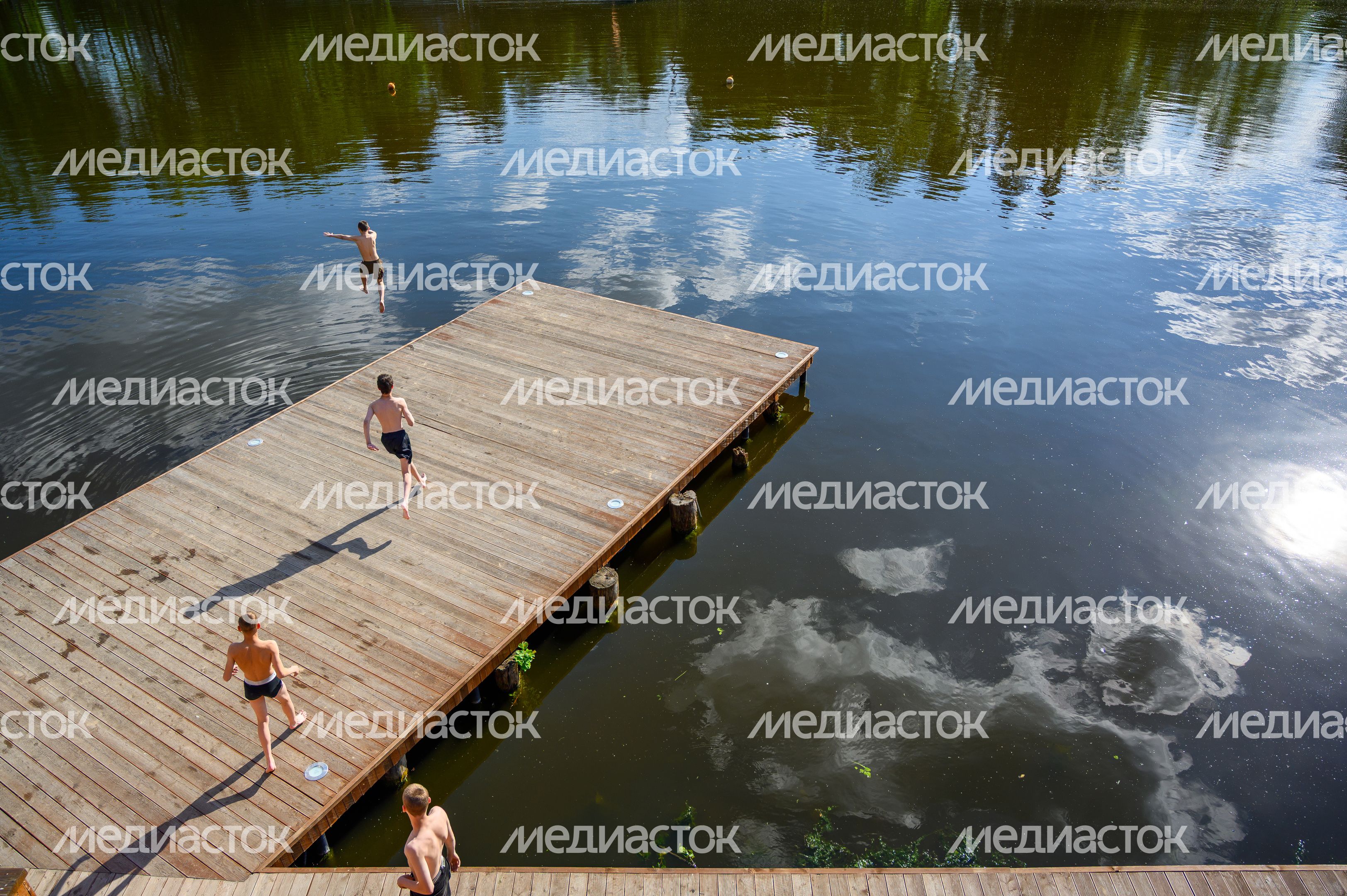 Суворовские пруды в Лосино-Петровском стали комфортной зона для отдыха у воды Суворовские пруды в Лосино-Петровском стали комфортной зона для отдыха у воды