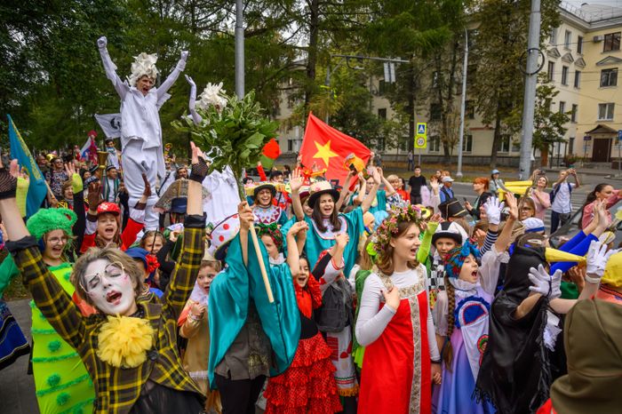 Международный фестиваль-премия театров кукол «Имени Железкина» в Мытищах