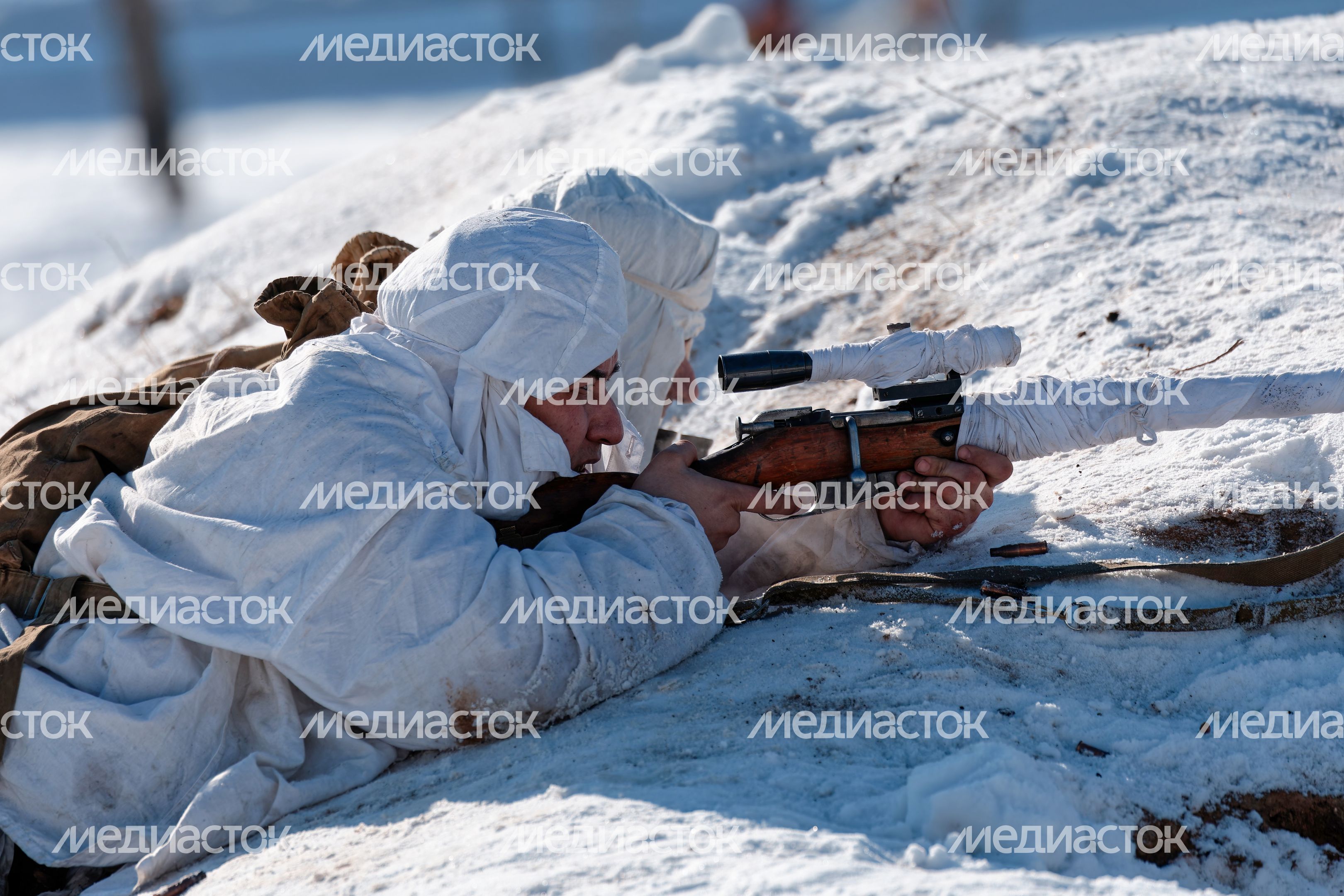 Военно-историческая реконструкция битвы за Сталинград у храма ВС РФ в Кубинке