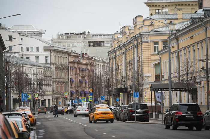 Москва во время режима всеобщей самоизоляции в связи с коронавирусом