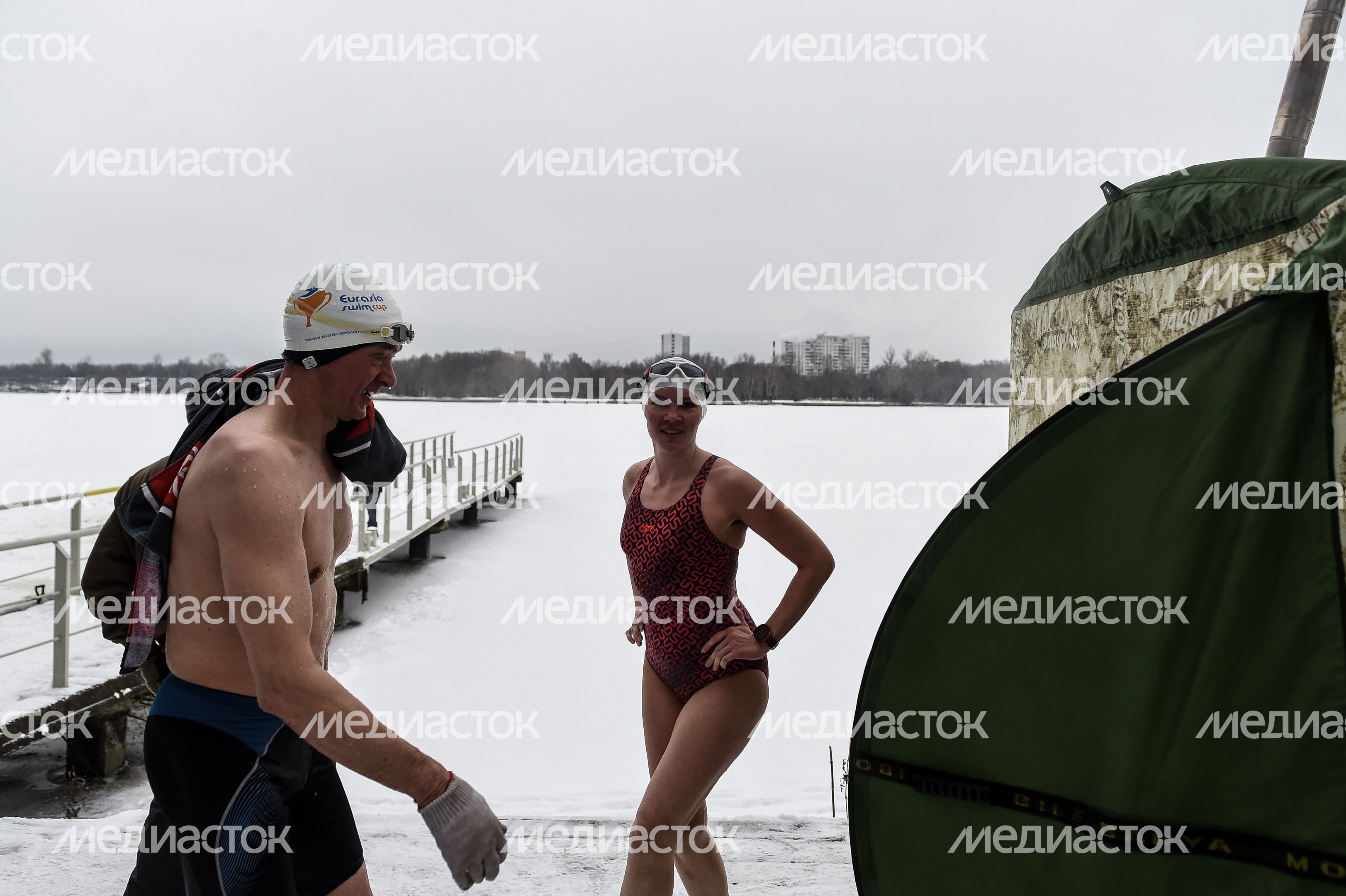 Купание моржей в Долгопрудном