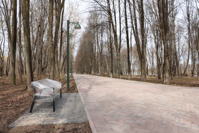 В Щелково продолжается благоустройство Центрального парка