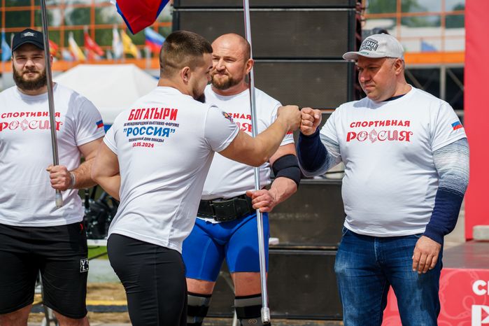 Богатыри на международной выставке-форуме "Россия"