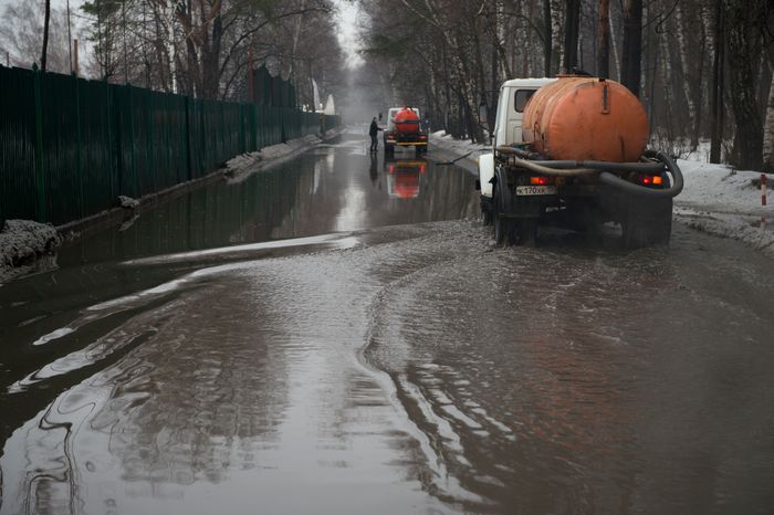 Подтопления на Мякининском шоссе в Красногорске