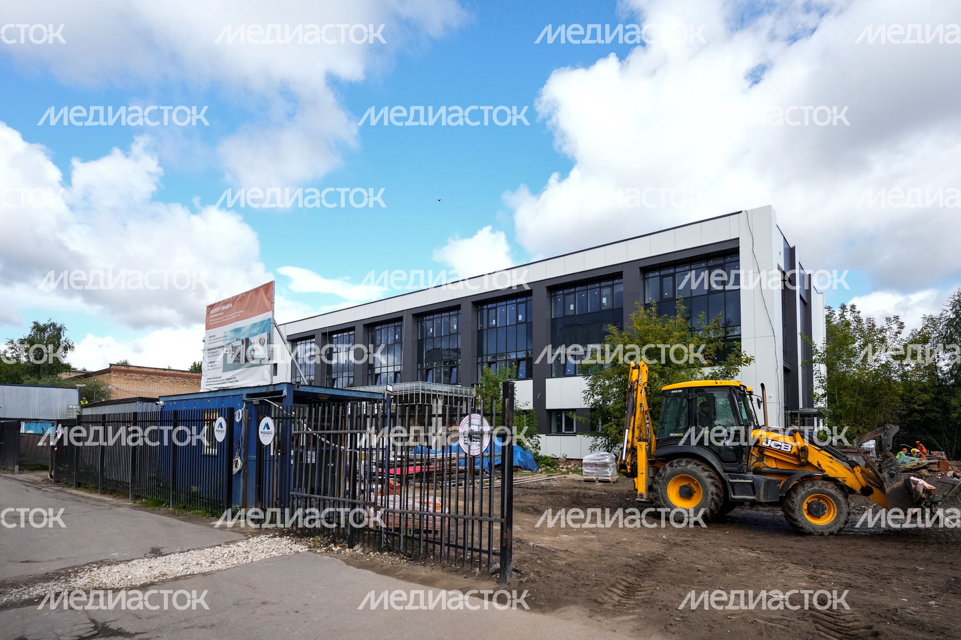 Реконструкция спортивной школы "Феникс" в Ликино-Дулеве