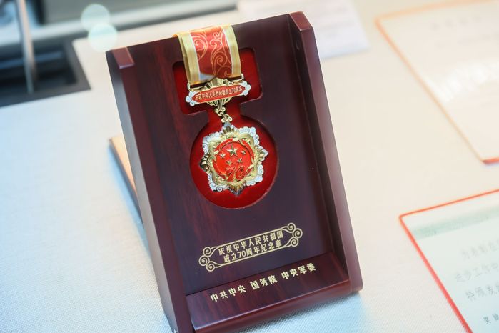Посещение университета и школы Цинхуа в Пекине Губернатором Подмосковья