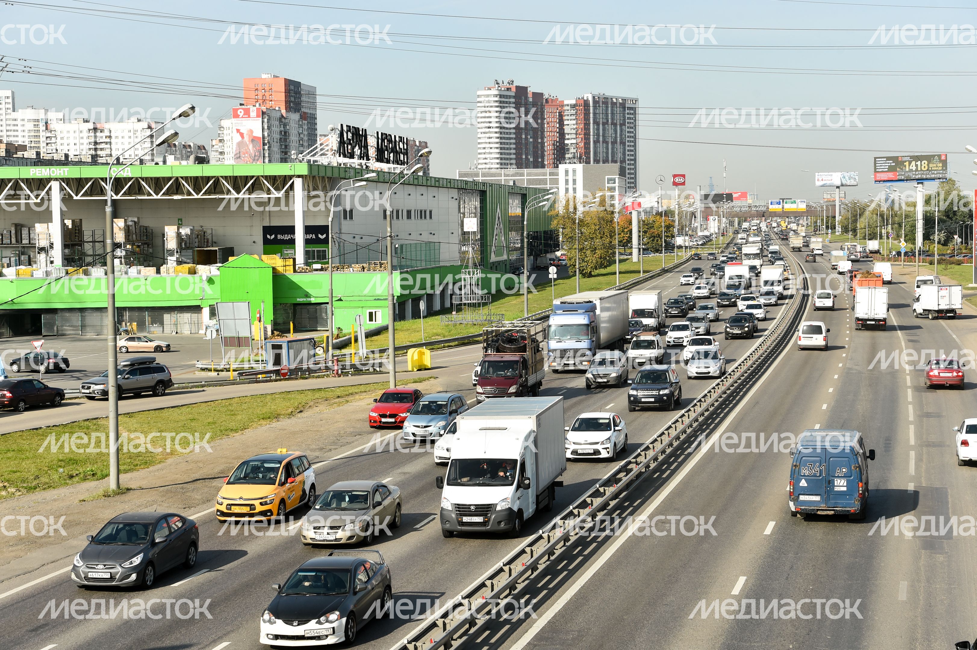 Надвижка арочного пролета на развязке Ленинградского шоссе в Химках
