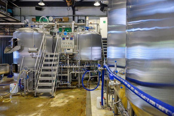 Экскурсия на пивоварню Zagovor Brewery в Мытищах